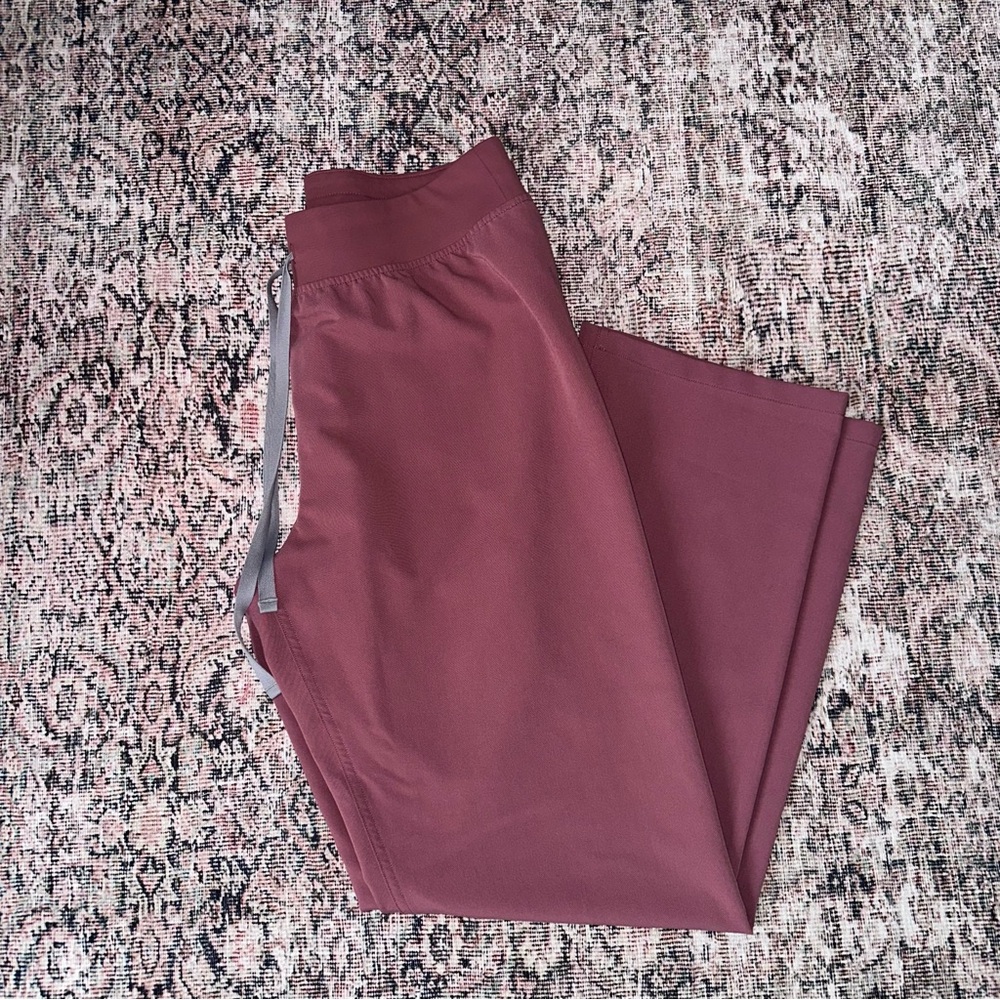 Figs Mauve High Waisted Livingston Scrub Pants - Size Large